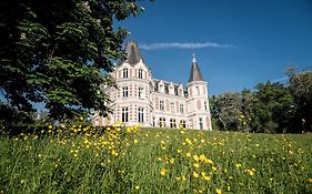 Chateau De L'Aubriere - Teritoria